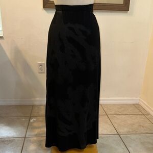 ggo fine organic clothing Black Maxi Skirt w/ Silver Pattern Size Small (USA)
